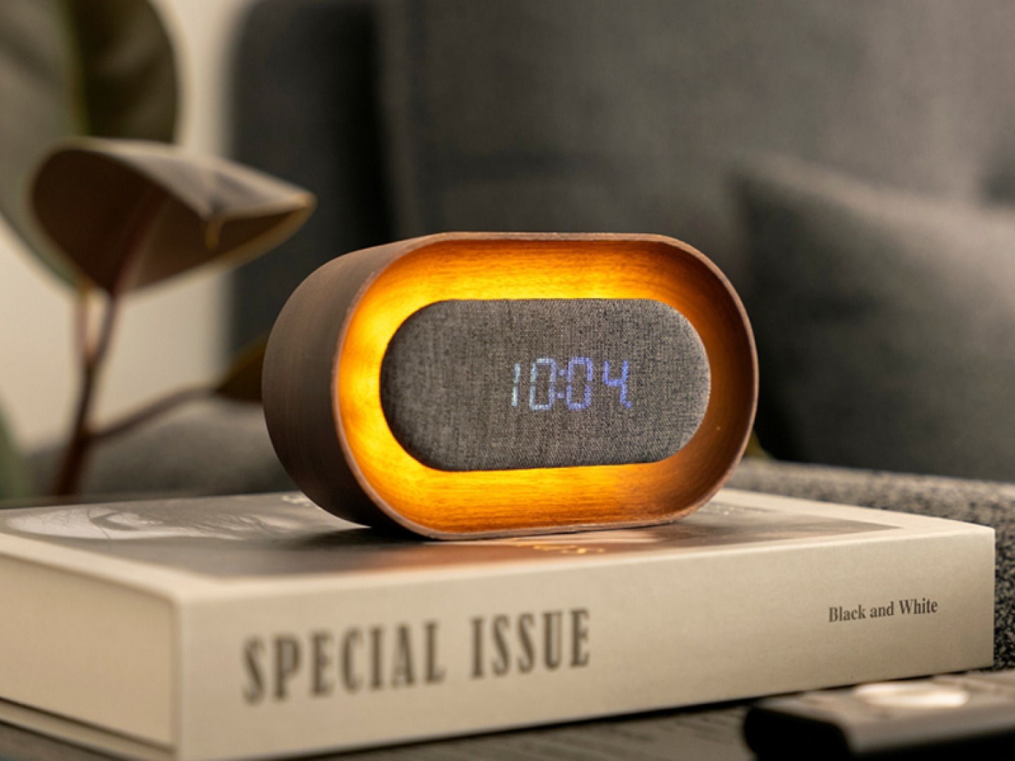 Lumos clock oval walnut