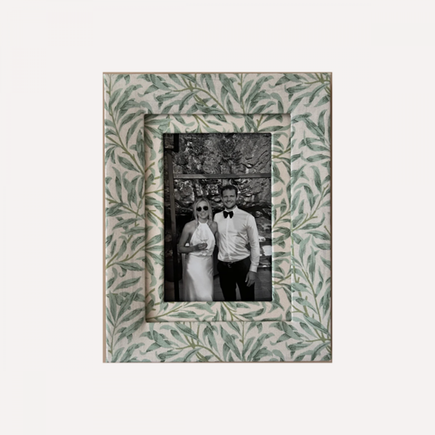 Willow print fabric frame