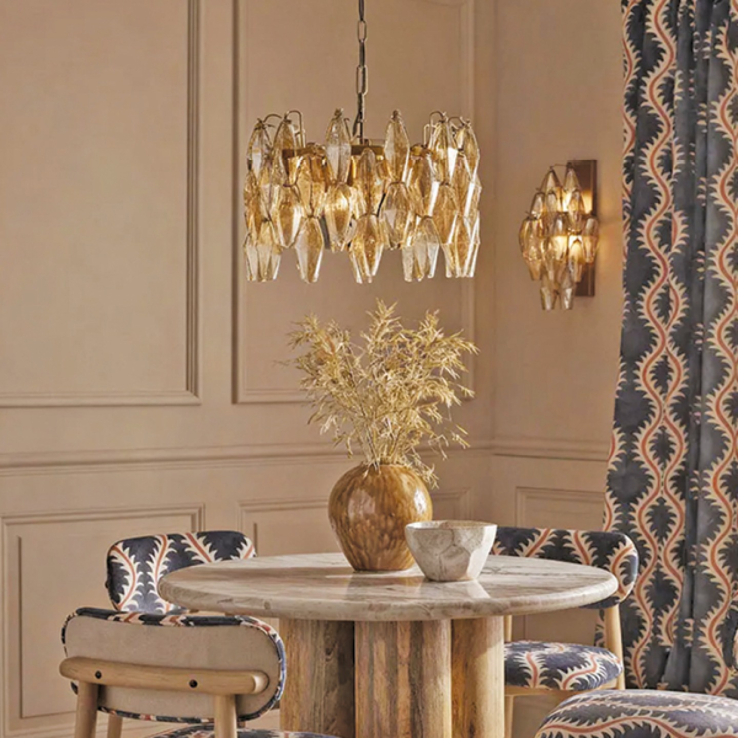 Oriana Lustre glass chandelier