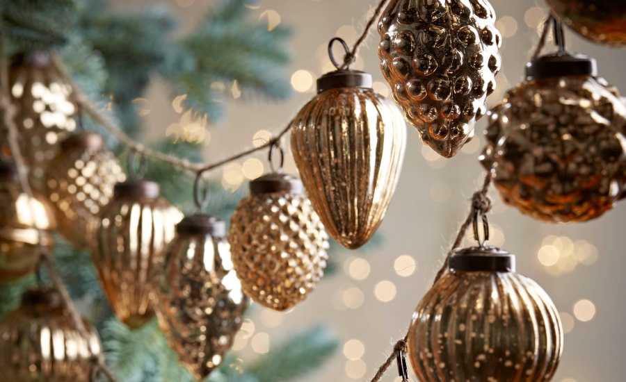Eight Vintage-Style Baubles To Buy Now, image: Cox and Cox