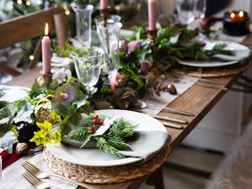 How to be the Perfect Host this Christmas