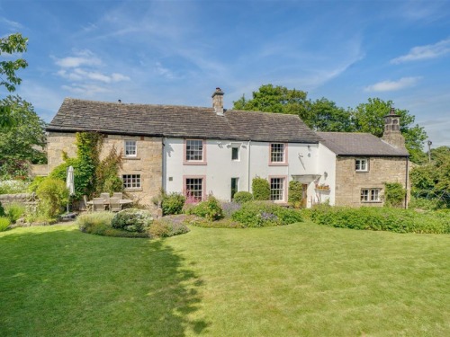 Look Inside a Grade II-listed Manor in Horsforth