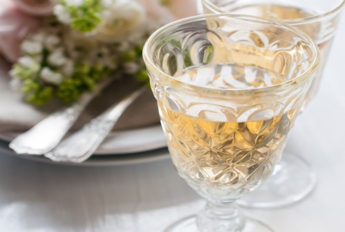 9 Striking Wine Glasses