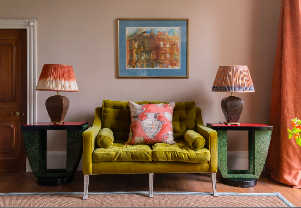 twin chair with 2 side tables and 2 lamps