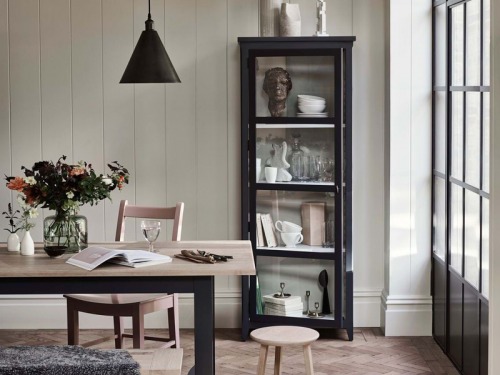 Display Your Treasured Trinkets With Open Shelving
