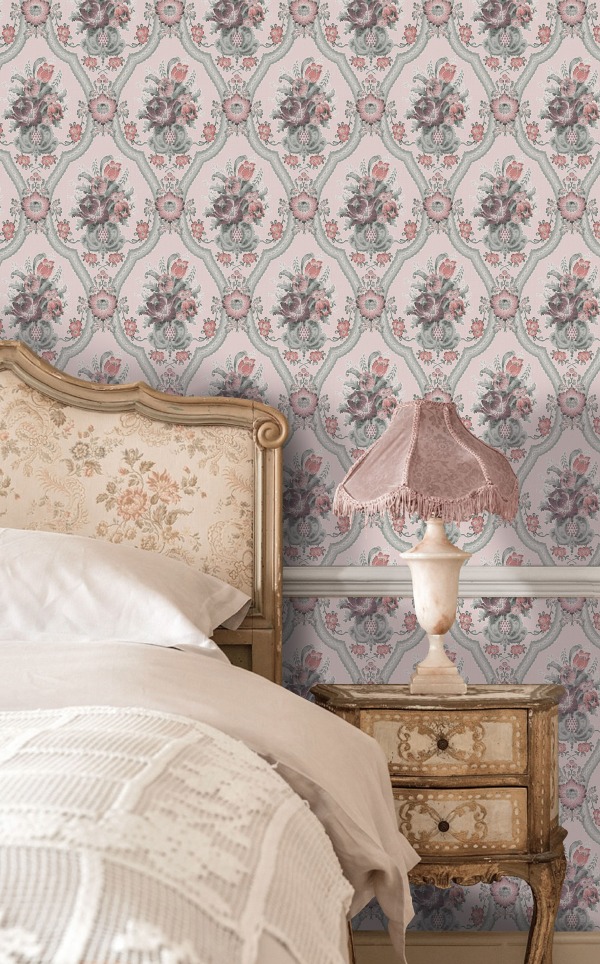 Selwood wallpaper in rose pink