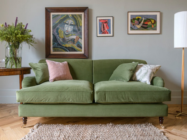 Curved Furniture is Back for 2022