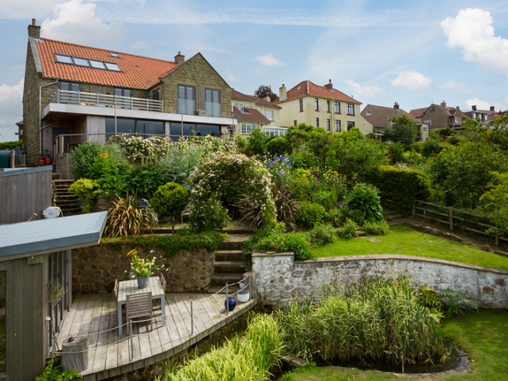 external shot of 46 High Street, Castleton