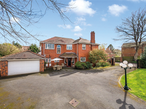 Take a Look Inside this Stunning Spacious Family Home in Horbury