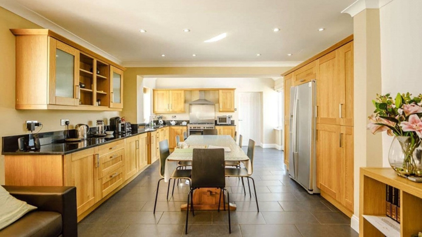 Kitchen with dining table