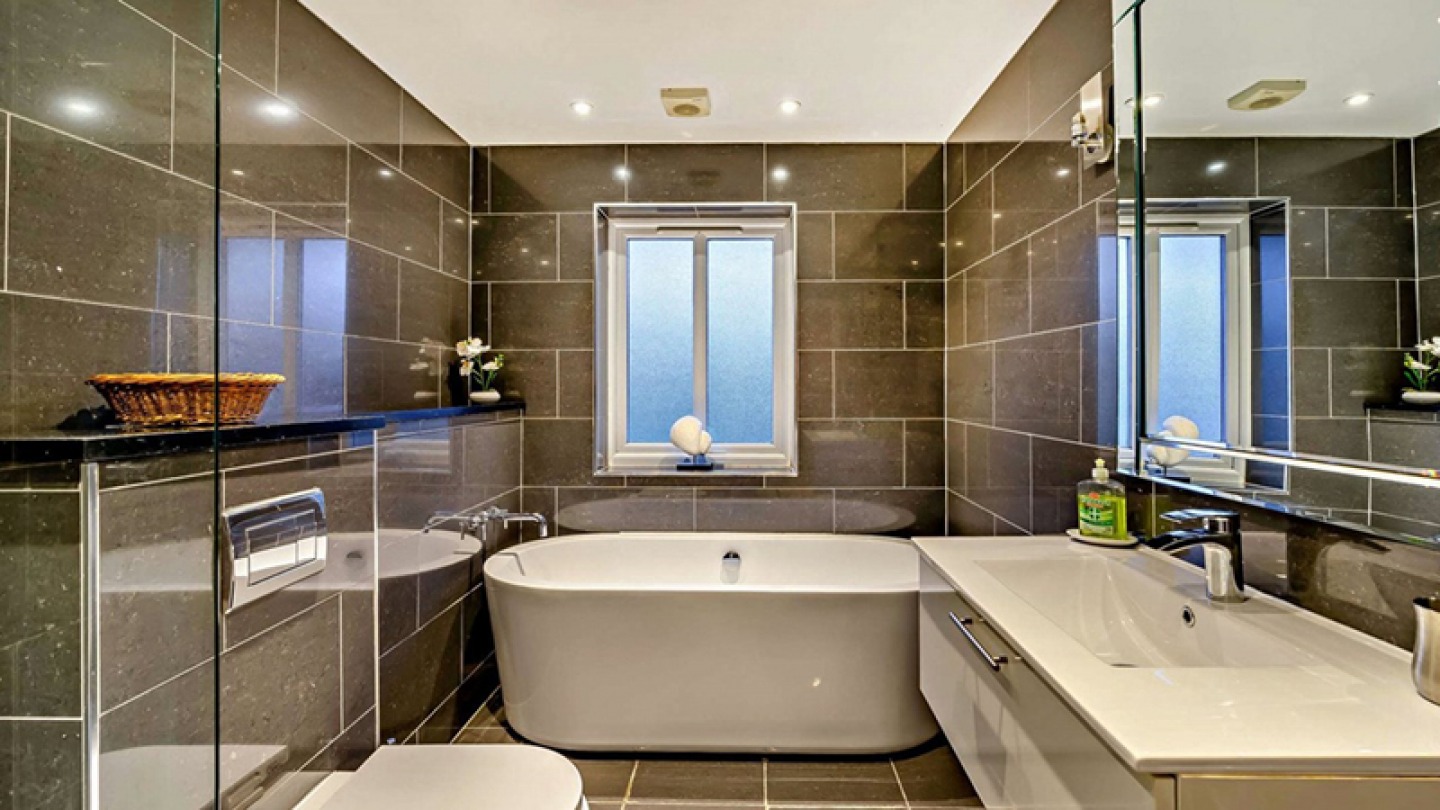 Family bathroom