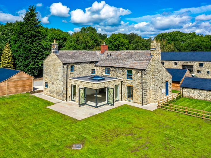 Grade II-listed Home in Leeds