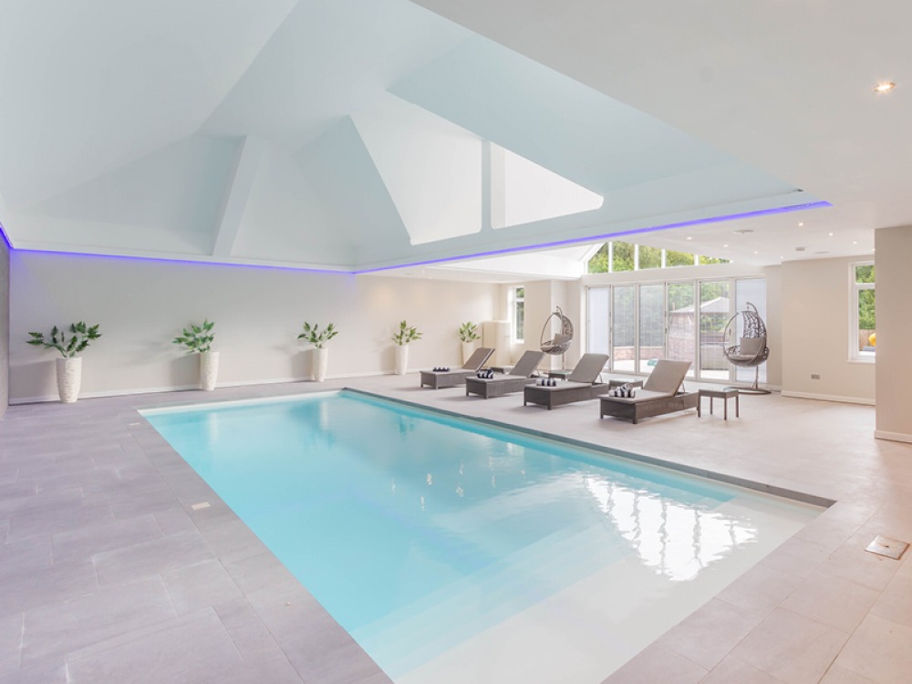 leisure complex with a state-of-the-art swimming pool