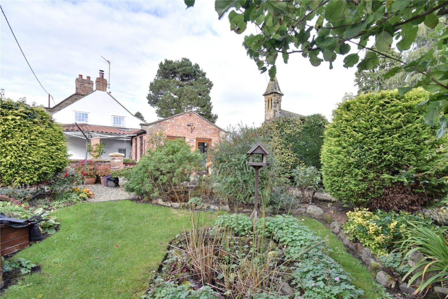 Church Mouse Cottage garden