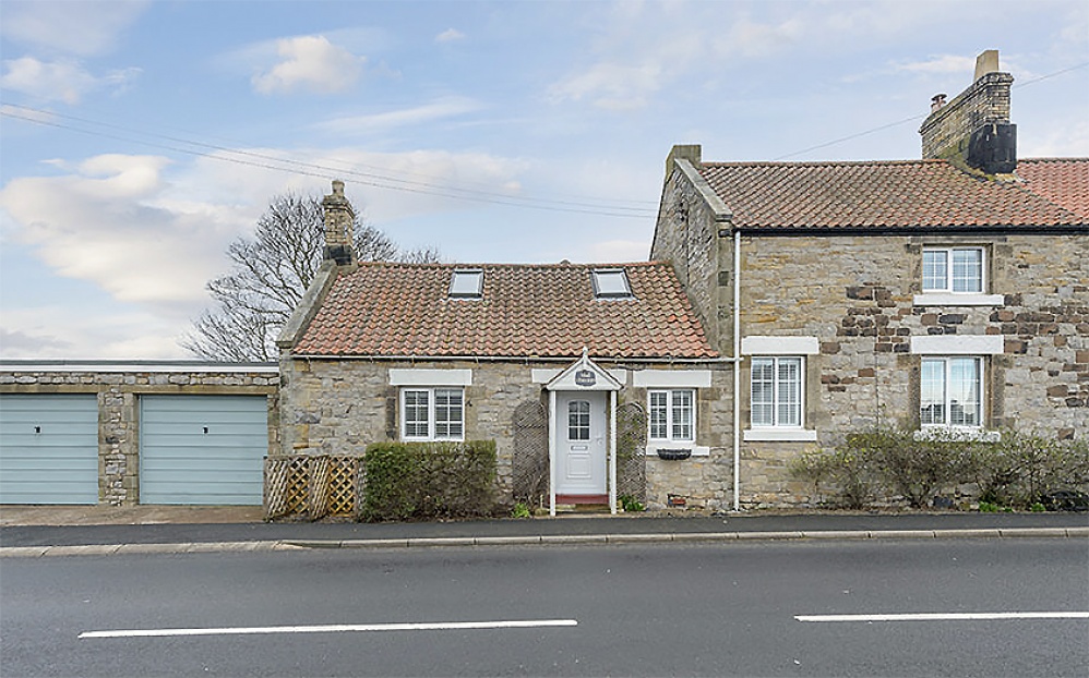 Property Peek: Clematis Cottage, Christon Bank