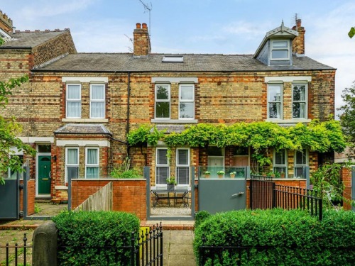 See Inside this Gorgeous Riverside Home in York