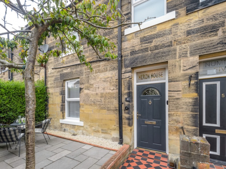 See Inside a Victorian Holiday Home in Beautiful Alnwick