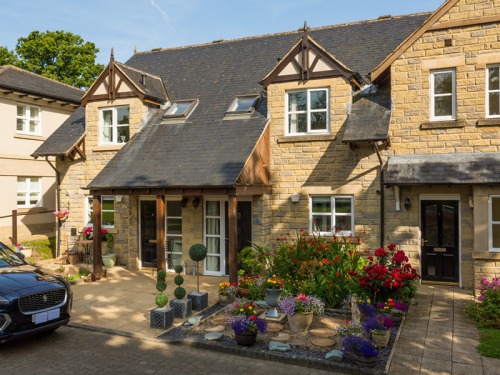 See Inside a Gorgeous Townhouse For Sale in a Harrogate Retirement Village