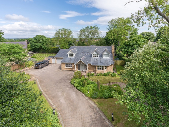 Family Home in Medburn