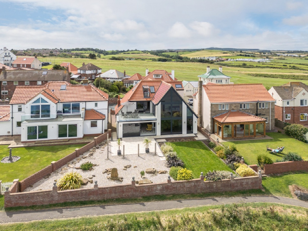 Take a Look Inside this Contemporary Coastal Home in Whitby