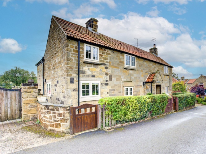 Step Inside this 18th Century Cottage in Cowesby