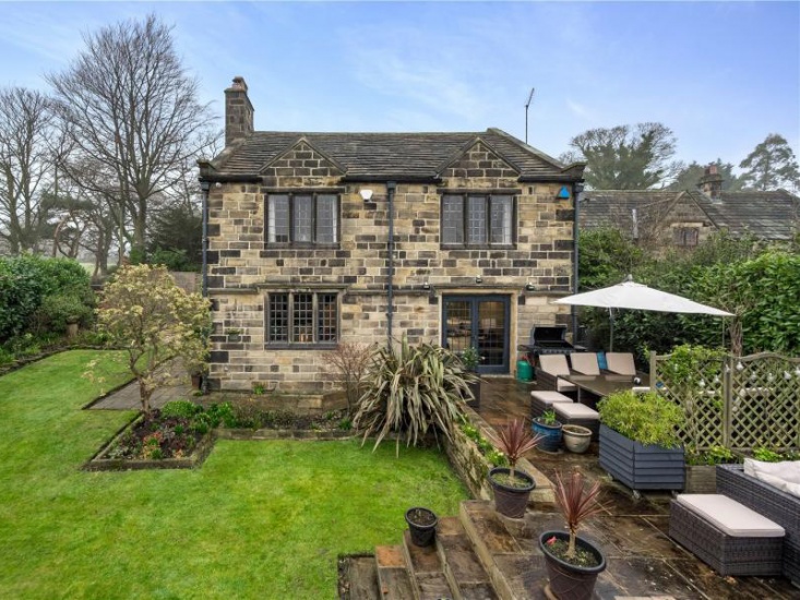 See Inside a Beautifully Presented Family Home in a Sought-After Area of Leeds