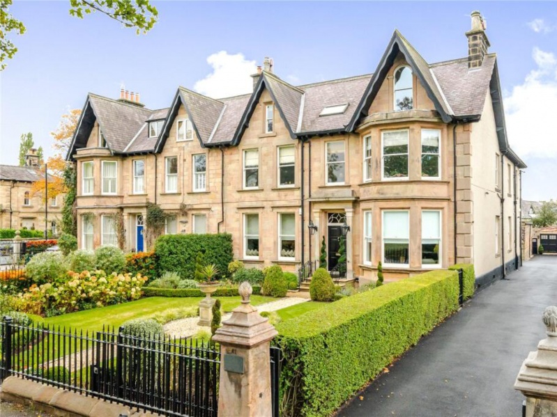 Take a Tour of this Stunning Apartment Overlooking The Stray