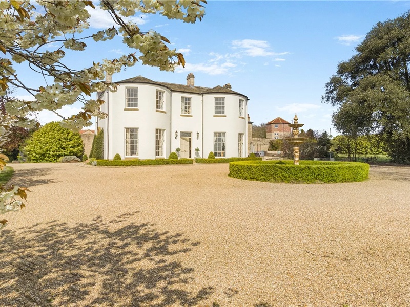 Take a Tour of this Stunning Country Home in South Yorkshire