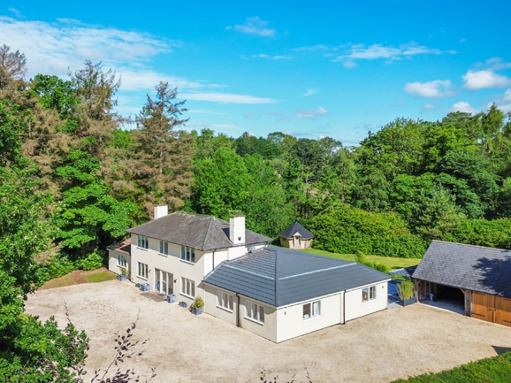 Micklewood House is a detached, modern country house