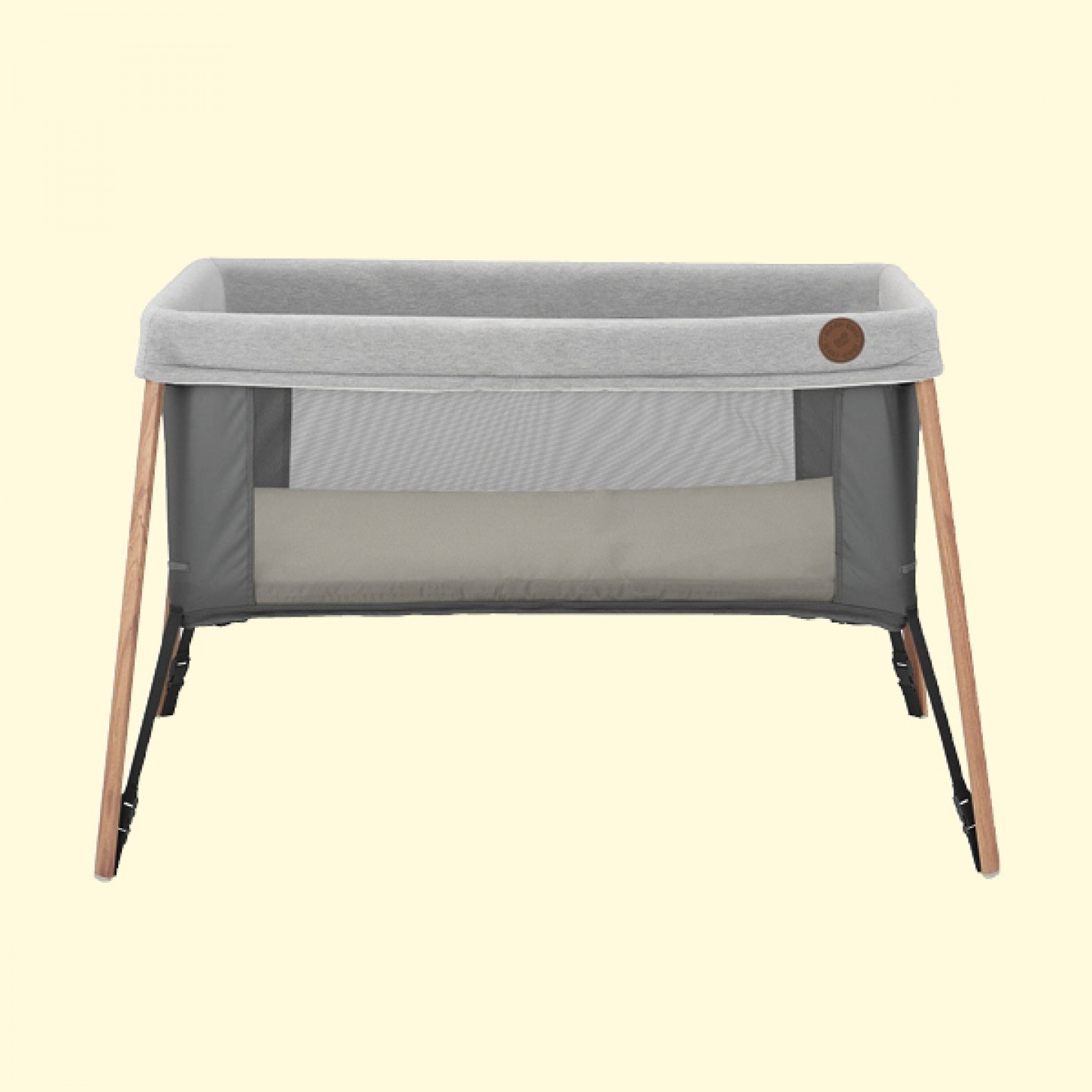 Iris travel cot