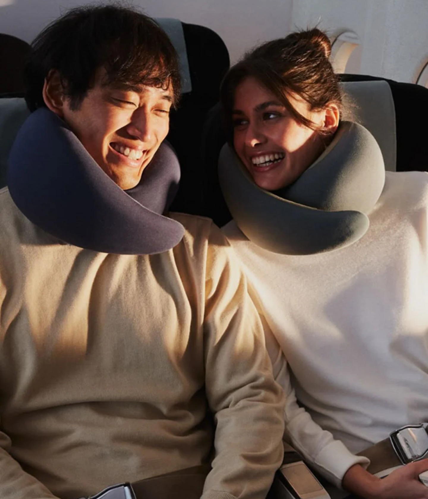 Ergonomic Go neck pillow