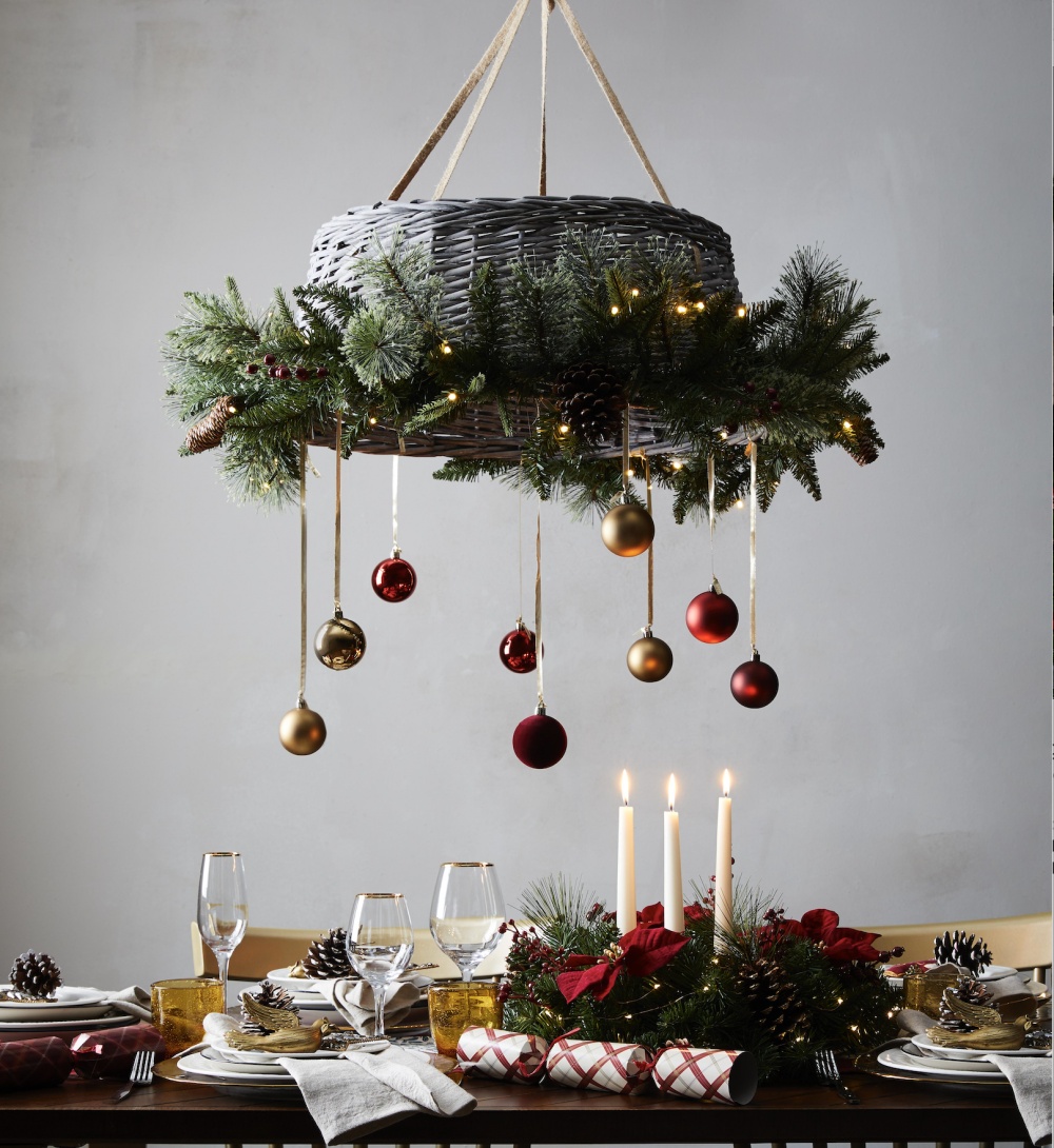 Christmas Table Setting - Dunelm
