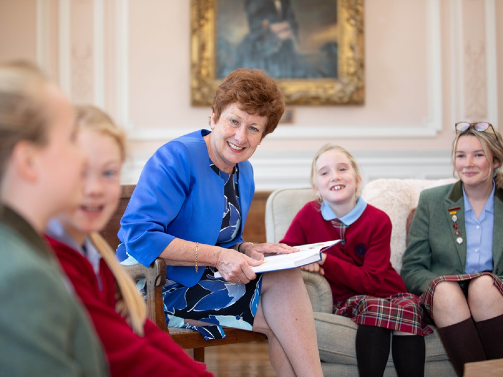 Queen Mary's School