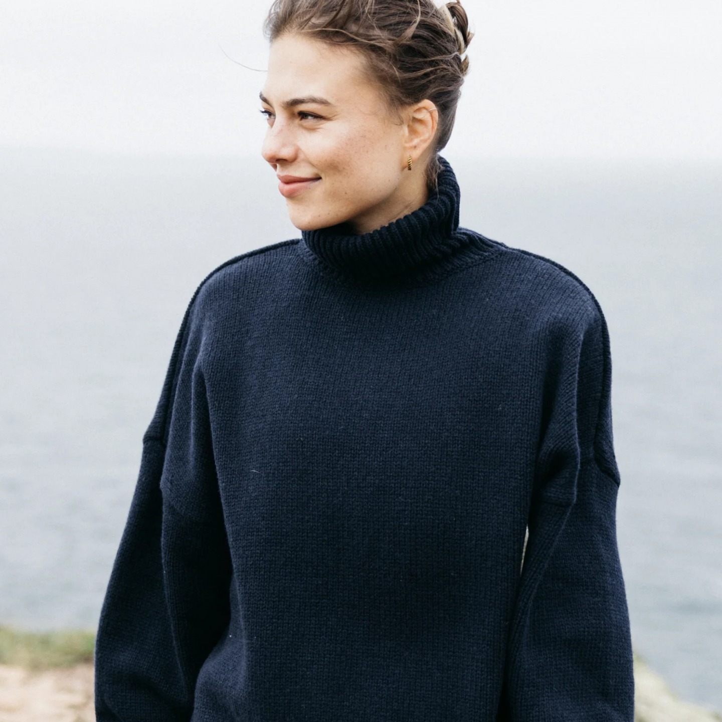 Eyre roll neck