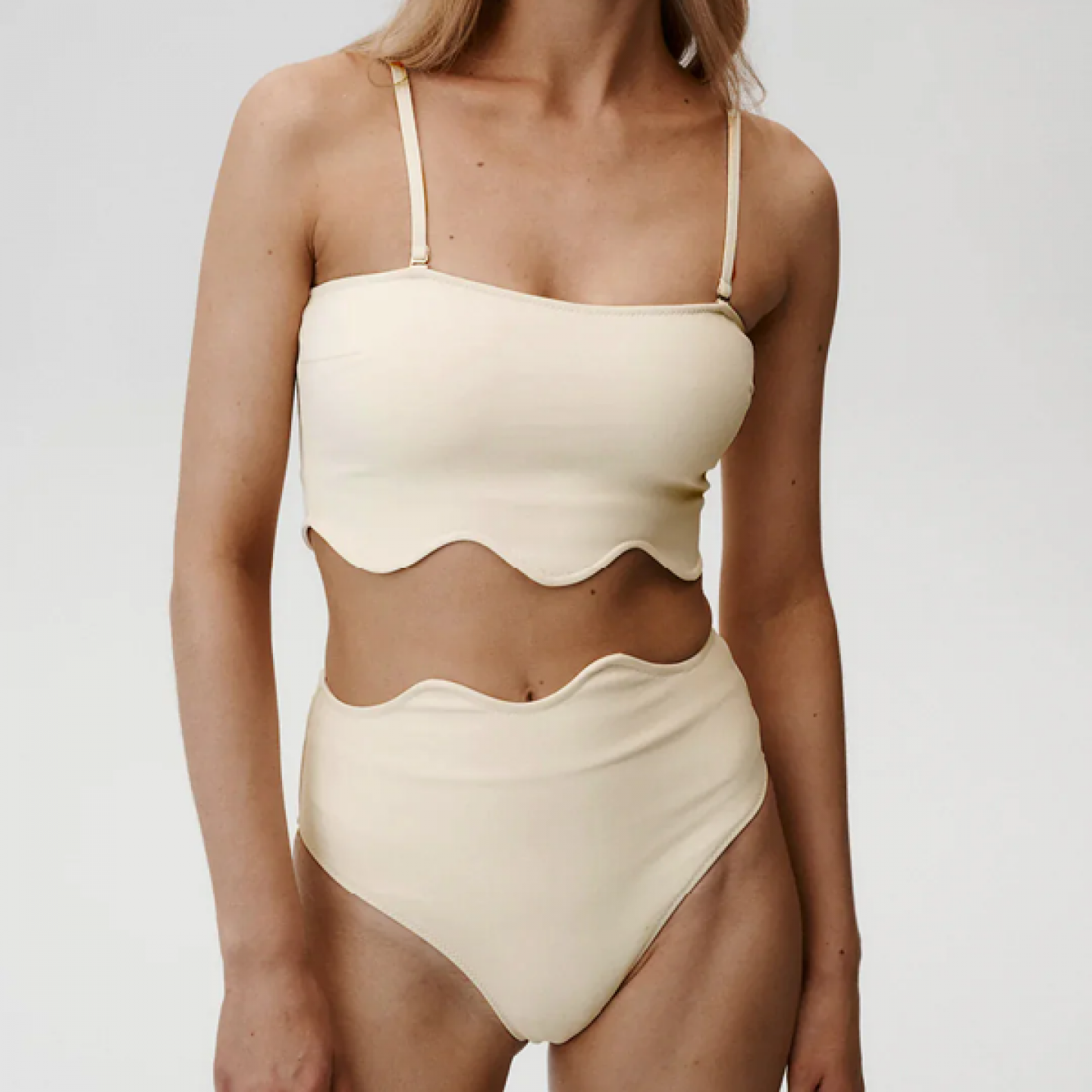 Dashing bikini bottom and top