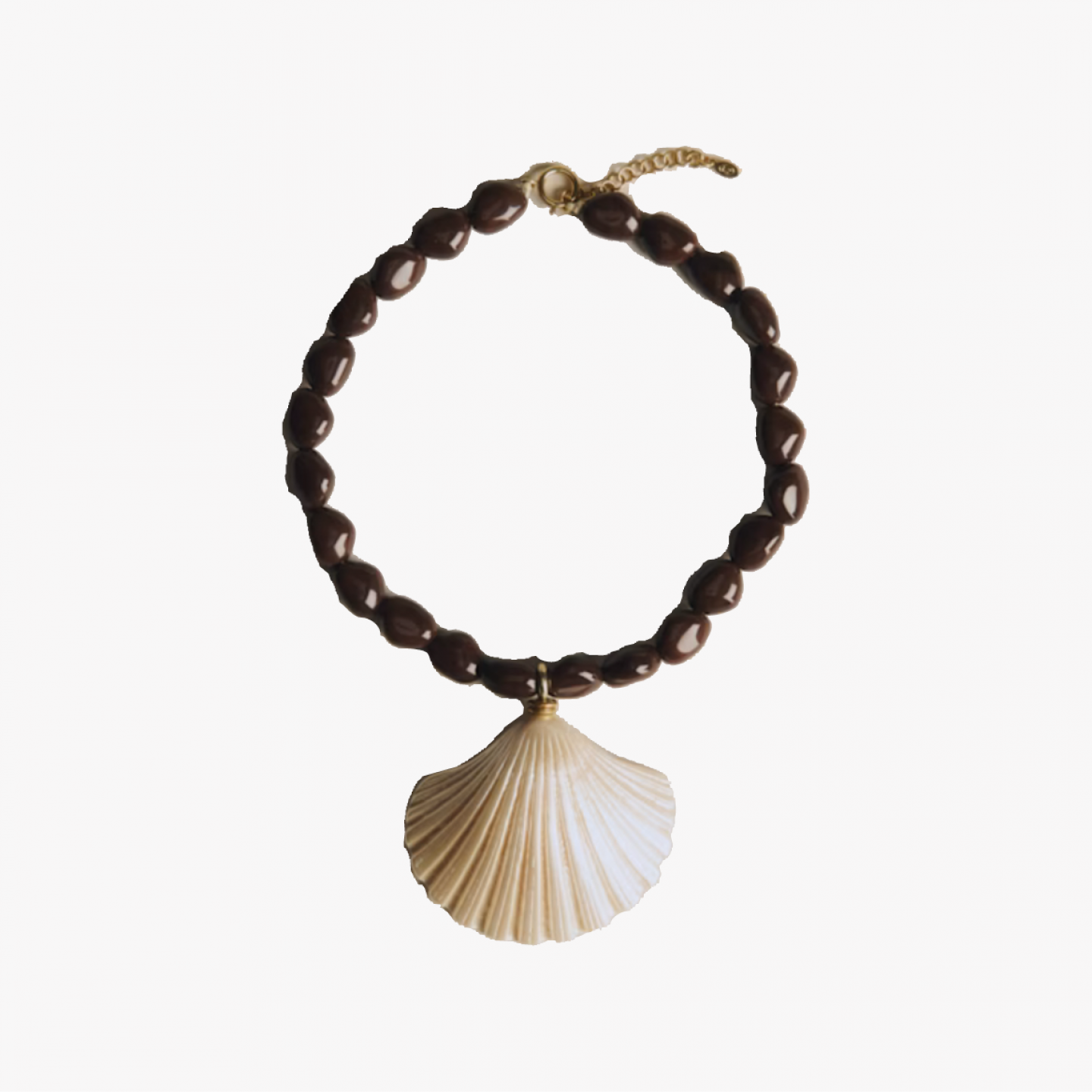 Shell necklace
