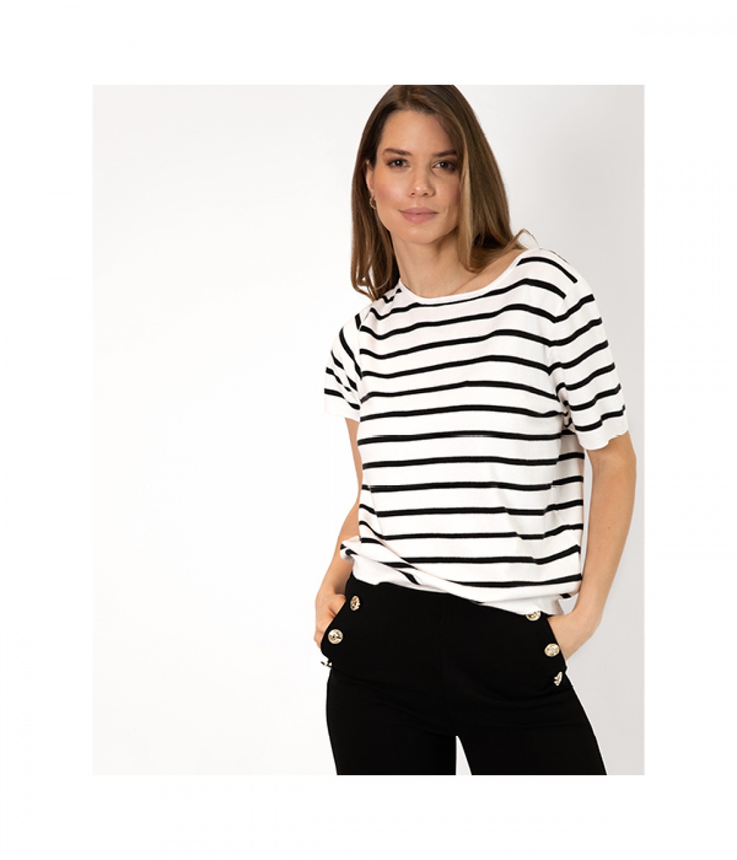 Model swing floral yellow maxi dress