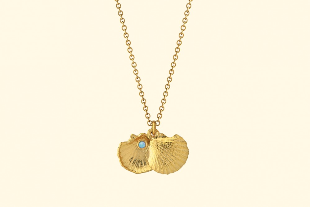 Ocean clam pendant