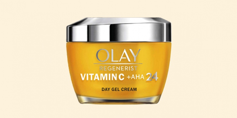 pot of olay vitamin C cream