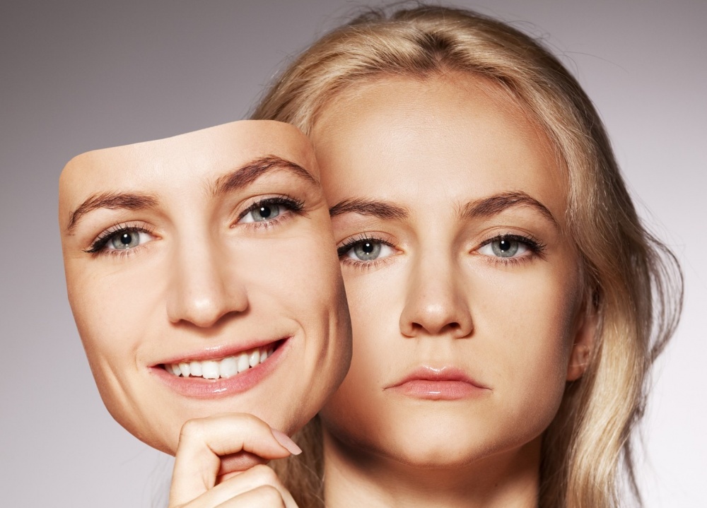 2 faces
