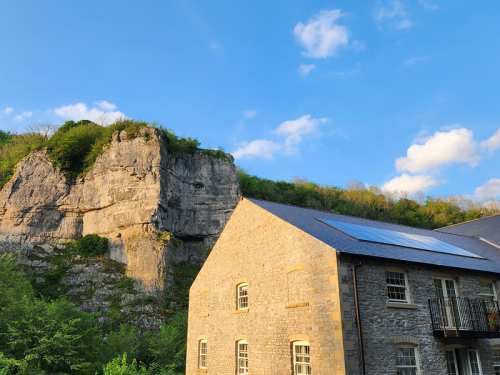 Experience the Benefits of Photobiomodulation at Rock Mill Retreat