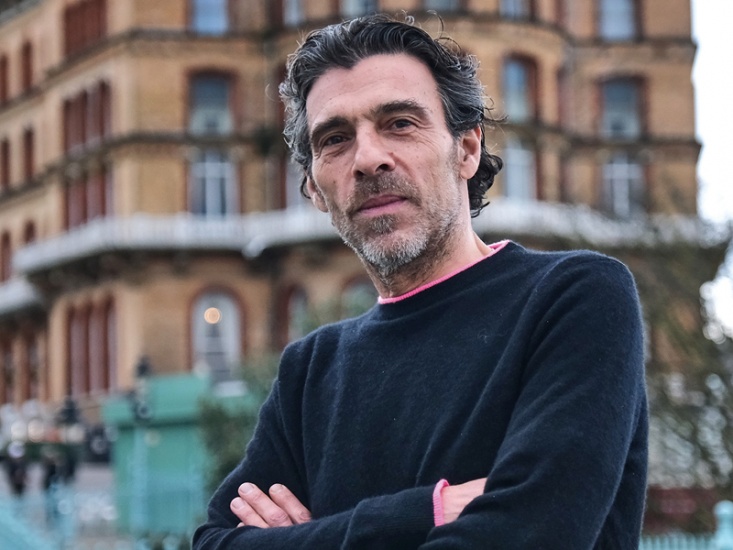 Meet Derrick Santini, the Celebrity Portrait Photographer from Scarborough