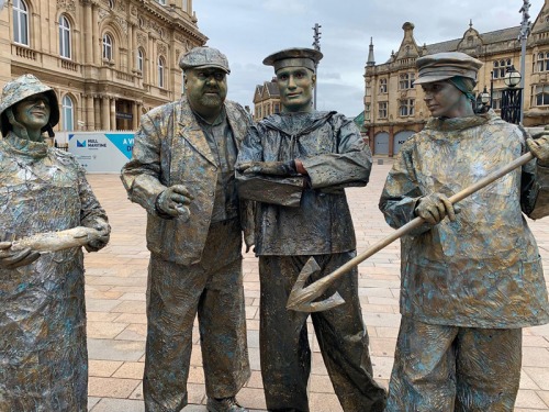 Meet Hull's Living Statue Andy Train
