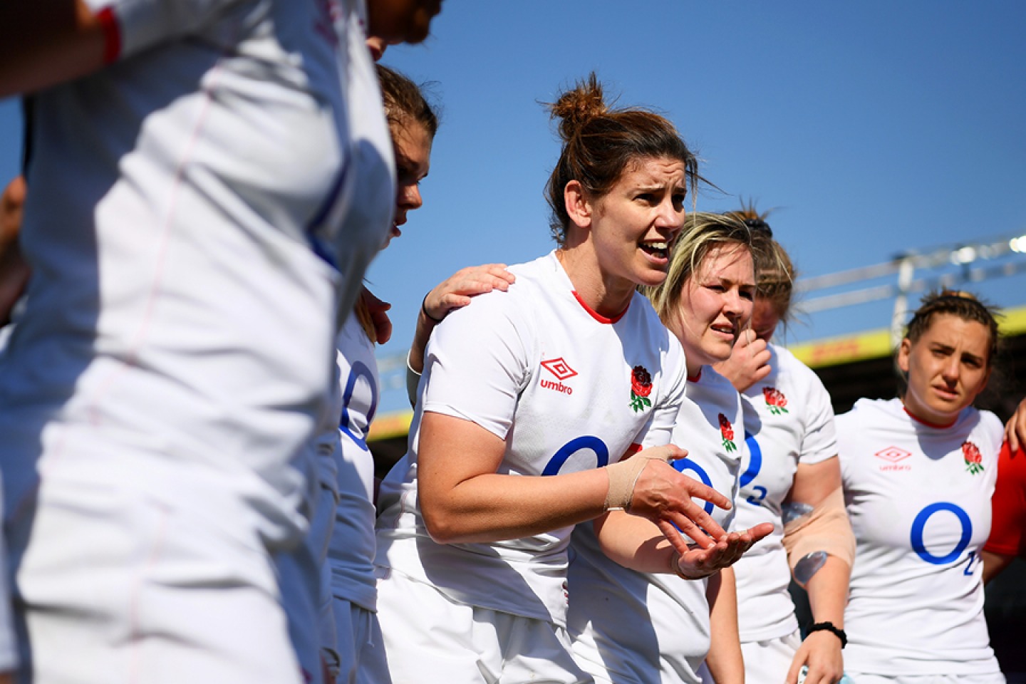 Team huddle talk during match