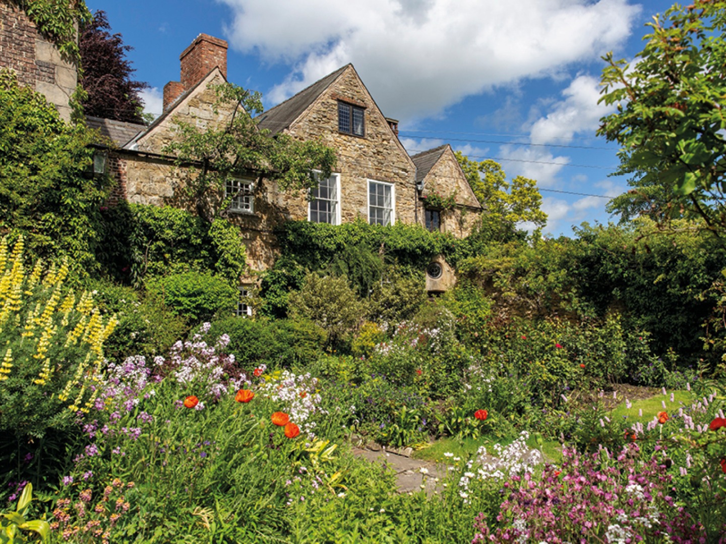 Crook Hall Gardens © National Trust Images Annapurna Mellor
