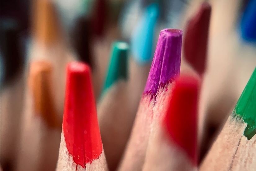 coloured pencils, Unsplash