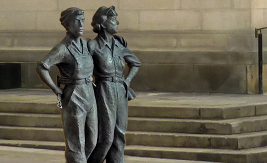 Statue of two female steelworkers