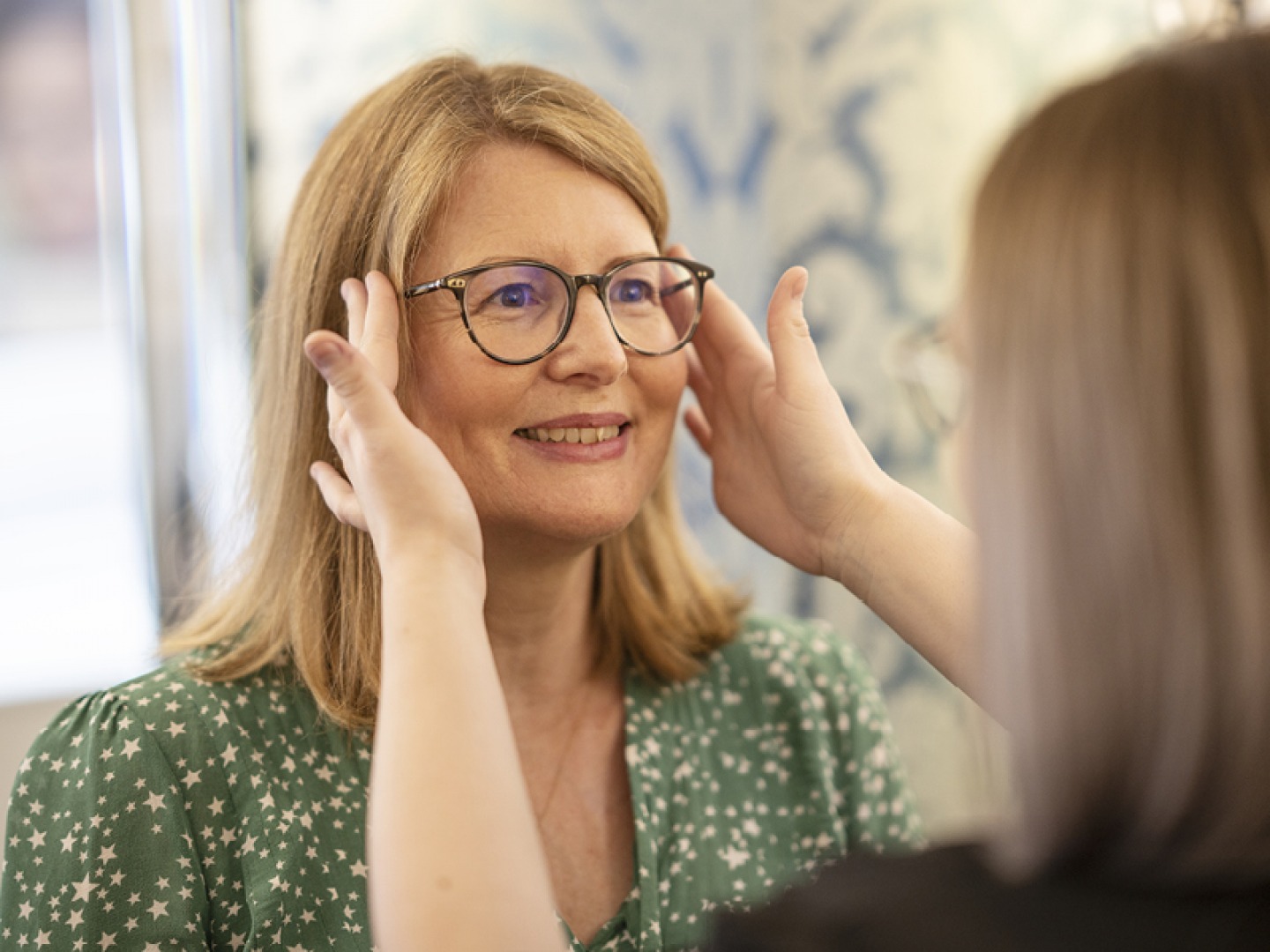 lady in glasses