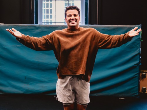 Joe McElderry on the Magic of Pantomime