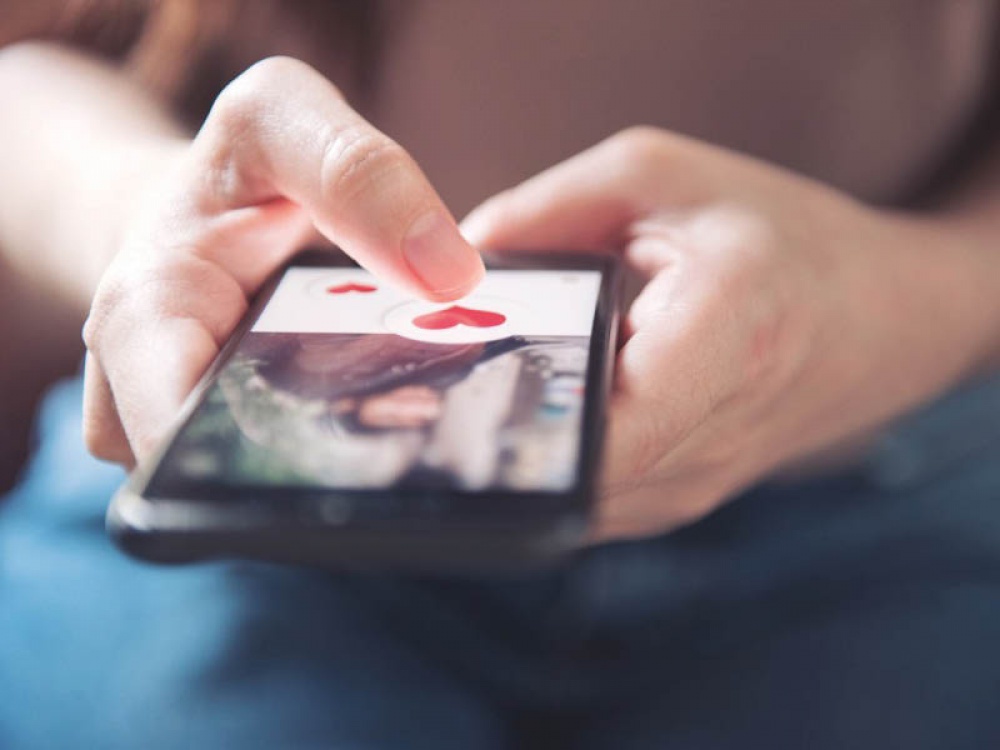 phone dating app